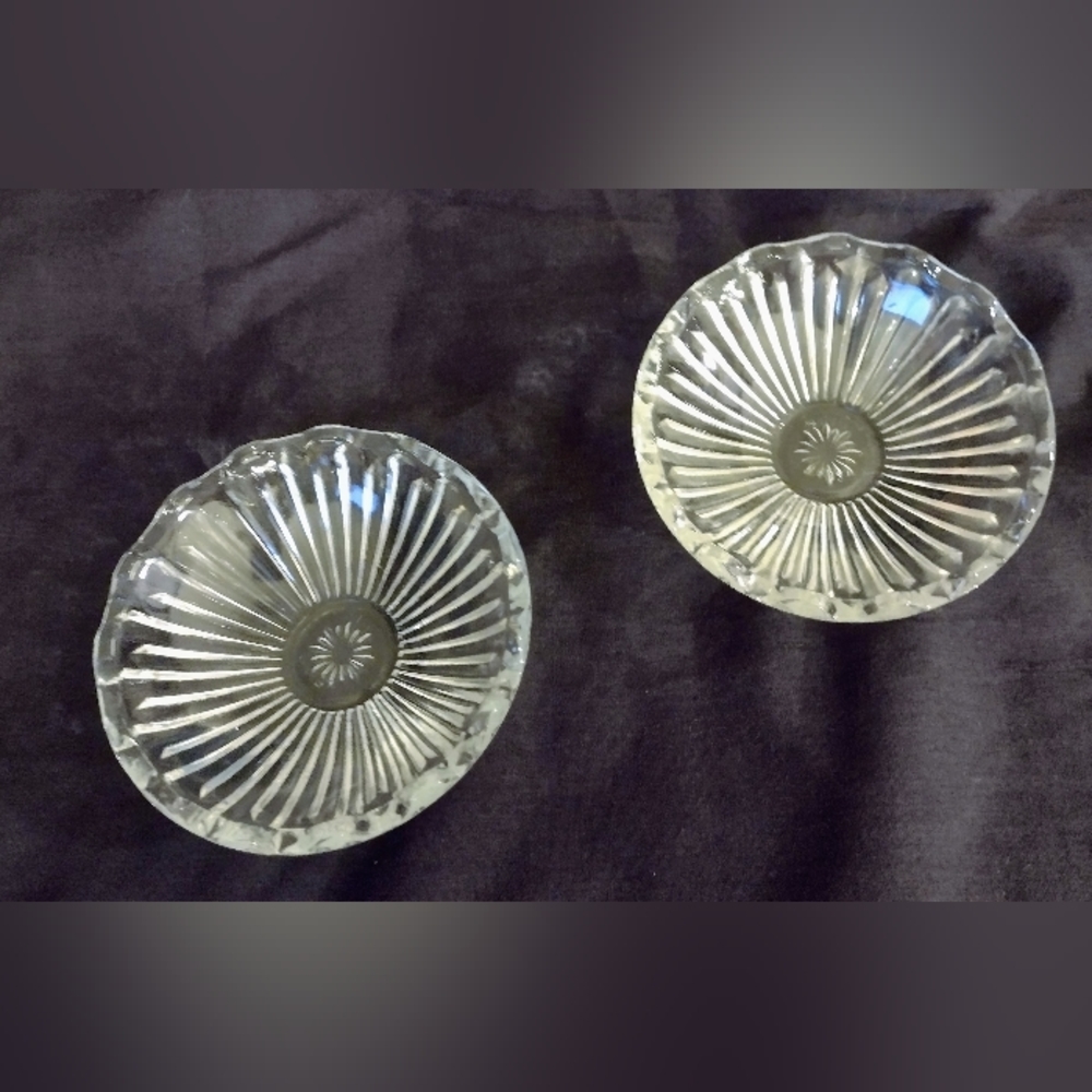 Vintage stamped glass set - Picture 1 of 8